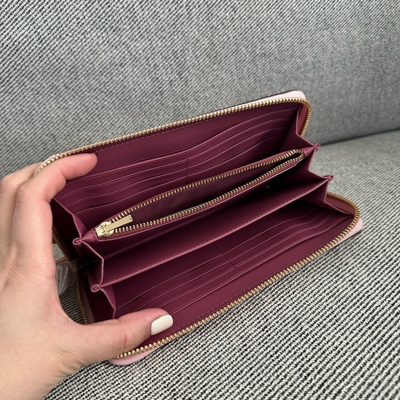 NWT Coach Long Zip Around Wallet In Signature Canvas In Gold/Powder Pink CW778 - Picture 6 of 6
